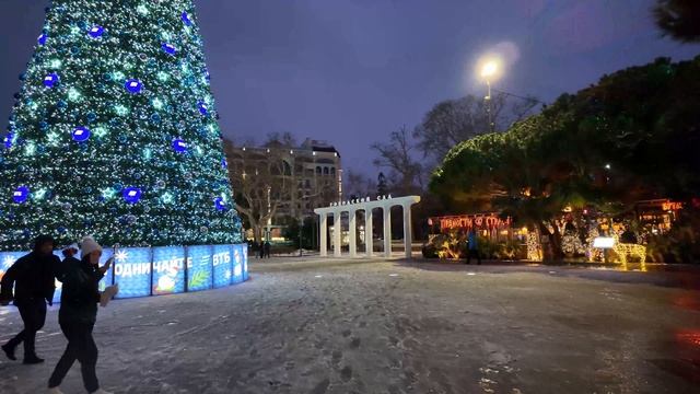 Такого никто не ожидал - Ялту в 2026 завалило снегом. Такого Нового года никто не ожидал. смотреть онлайн