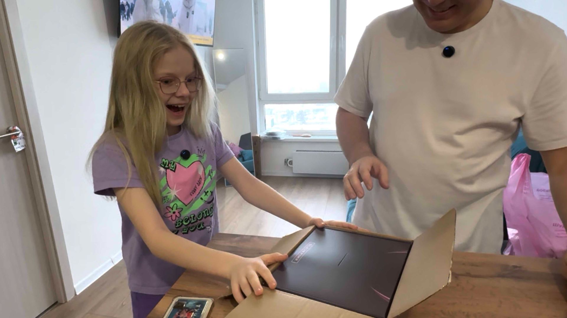 Чудеса на новый год. Новогодние подарки от друзей 🤪