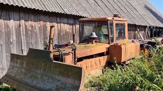 дт-75 запуск ПОСЛЕ долгого простоя ..Завелся Поехал..!!! смотреть онлайн