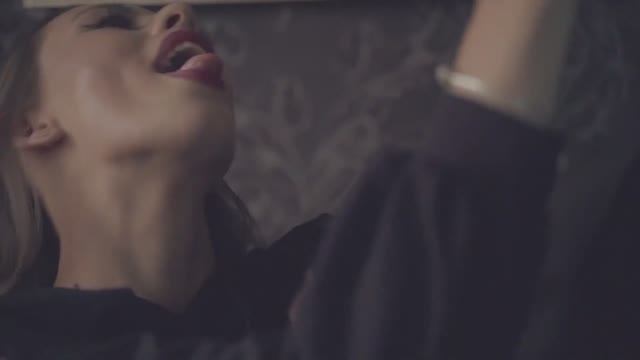 КЛИПЫ КРАСИВЫХ ДЕВУШЕК смотреть онлайн