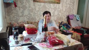30-12-2025. Жизнь в деревне: Получили подарок от Павла в ВБ. Закупились продуктами к Новому году