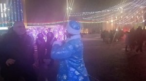 Танцы у ёлки......28.12.25 Гомель парк Луначарского 🥰💫