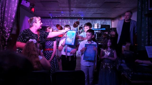 НАГРАЖДЕНИЕ ЛАУРЕАТОВ