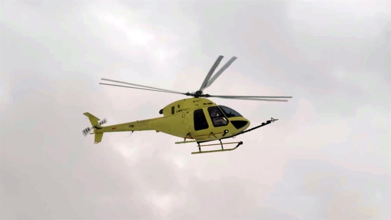 В воздух поднялся опытный образец легкого вертолета Ми-34М1. смотреть онлайн