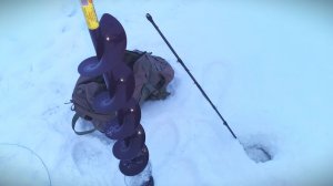 на прутки у дома 3