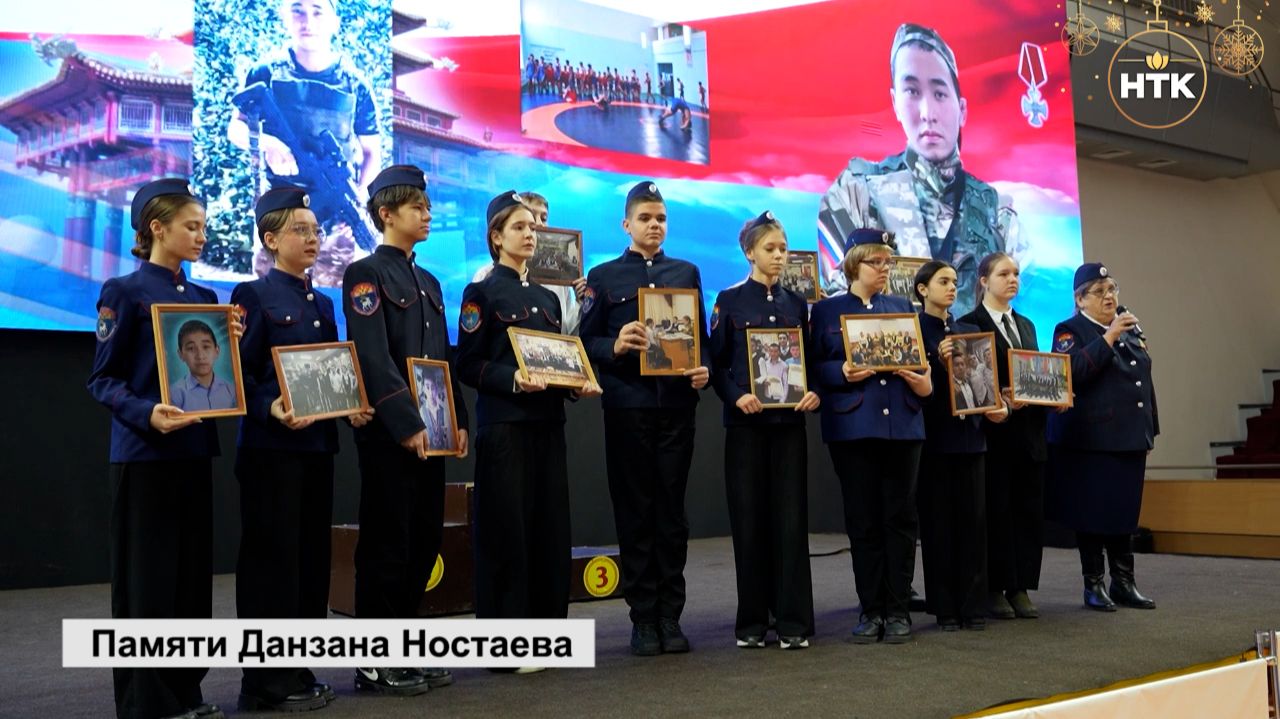 В Ойрат-Арене состоялось Первенство Калмыкии по вольной борьбе среди юношей до 16 лет смотреть онлайн