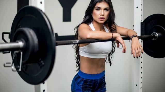 история о том,как девушка забросив спорт потолстела. смотреть онлайн