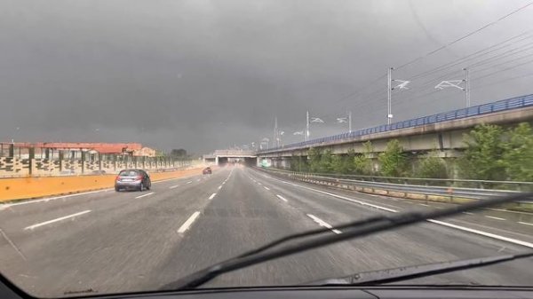 Такси Милан - Мальпенса V class