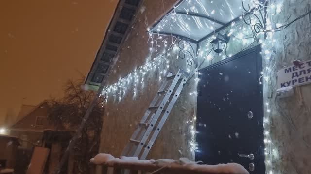 Гирлянда уличная бахрома 50+50 метров, монтаж.