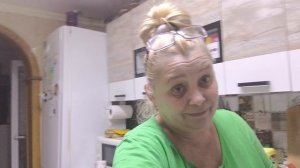 жарю орешки. Как я познакомилась с Петей. Приборка продолжается.