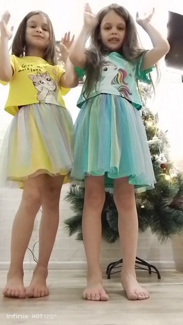 ребята всех с новым 2026 годом! ребята подписывайтесь на канал! (если что мы танцевали яркий худи) смотреть онлайн