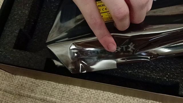 Распаковка видеокарты 
Geforce RTX 5060Ti 
от PALIT