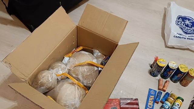 Обзор пиротехники на новый год 2026. Мой набор. Мощные петарды и фестивальные шары. Как рвёт корсар? смотреть онлайн