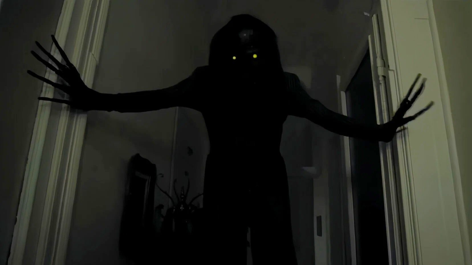 Верни меня из мёртвых — Русский трейлер (2026) смотреть онлайн