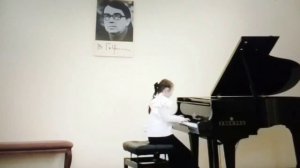 Ю. Виноградов "Танец медвежат" Исп. Маргарита Пошешулина, 8 лет