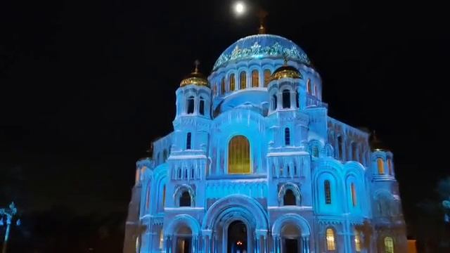 Световое шоу на Якорной площади в Кронштадте 2026 смотреть онлайн