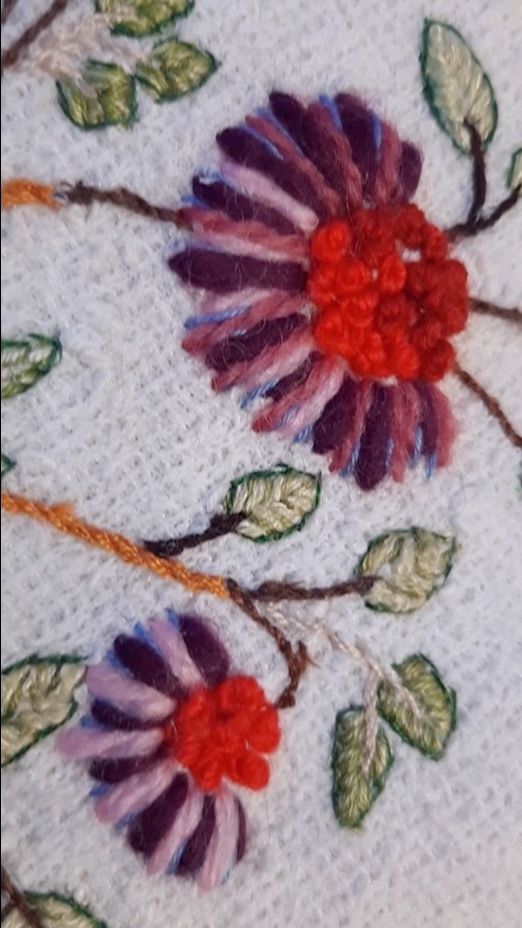 Скоро на канале - Игольница - книжка из лоскутов смотреть онлайн