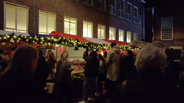 Самый большой рождественский рынок Нидерландов — Харлем • Пешая прогулка 2025 смотреть онлайн