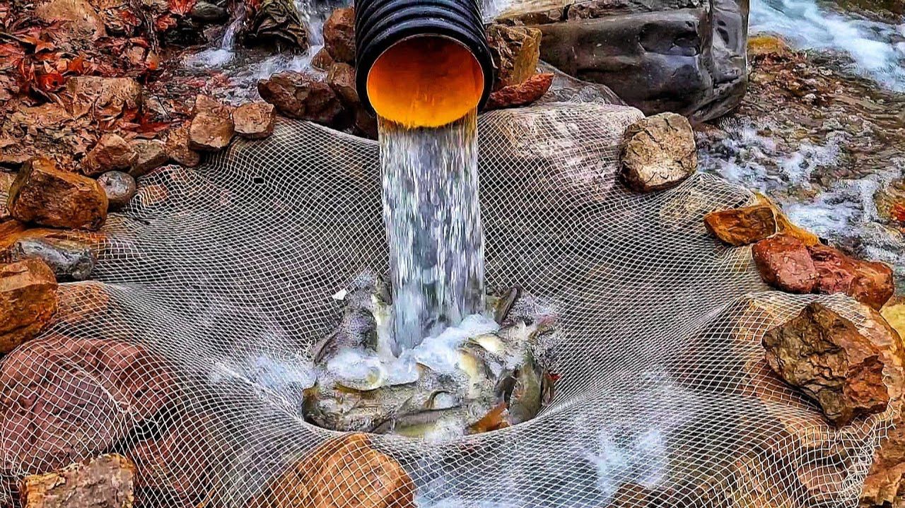 Необычный метод лова / Рыбалка в ручье / Супертехника смотреть онлайн