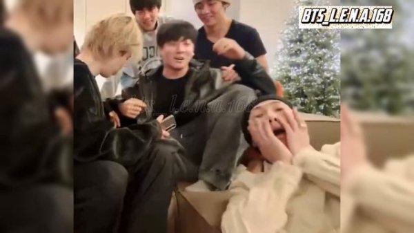BTS встретили Новый Год с нами 31.12.2025