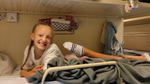 Гимнастика даже в поезде