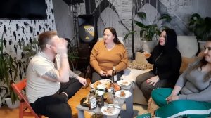 ХОРОШО сидимЖарим РЫБУИстории ШАЛЬНОЙ МОЛОДОСТИ♀️Оказывается МЫ встречались С ОДНИМ МУЖИКОМ