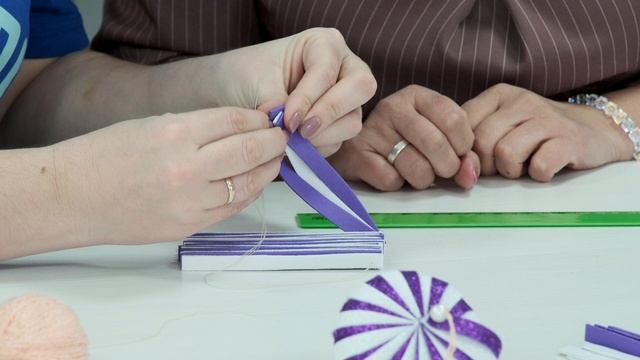 Классные перемены: как сделать новогоднюю маску смотреть онлайн