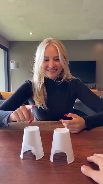 👏Трюк с кубками и МЯЧОМ РАСКРЫТ👏 смотреть онлайн