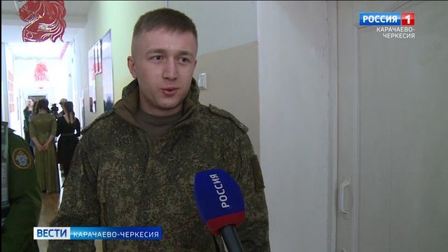 Воспитанников детдома микрорайона Московский посетили гости с новогодними поздравлениями и подарками смотреть онлайн