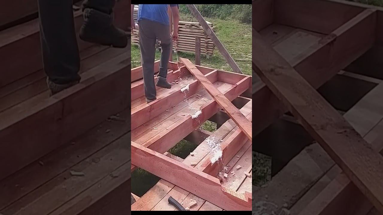 What happens when your spray foam gets stuck open #diy #selfbuilding смотреть онлайн