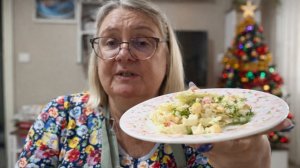 Салат с крабовыми палочками и пекинской капустой | простой и вкусный