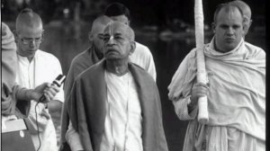 Лекция Шрилы Прабхупады 30.12.1966, Нью-Йорк. БГ 10.1-3. Постичь непостижимого Господа.