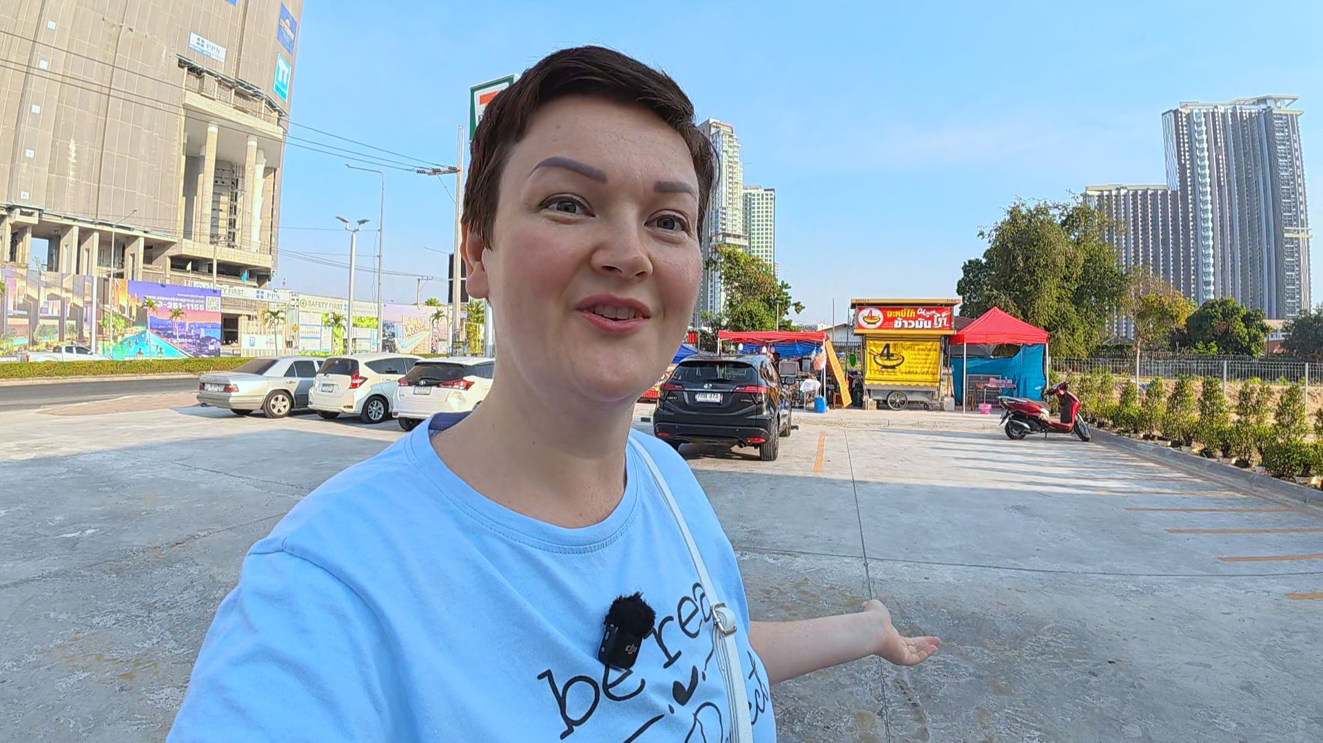 Беззаботная СКУЧНАЯ жизнь в Таиланде! Чем тут заняться на ОТДЫХЕ в Паттайе? Пешком по Джомтьен Влог смотреть онлайн