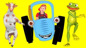 Синий трактор по полям