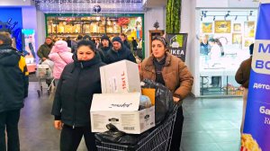 МАРИУПОЛЬ Что ОНИ Делают? Разгребают ВЕСЬ ТОВАР!🍰🐷Восстановление и Жизнь СЕГОДНЯ