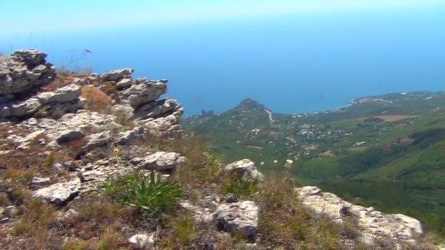 Крым. Поход по Ай Петринской яйле. Перевал Эски Богаз. смотреть онлайн