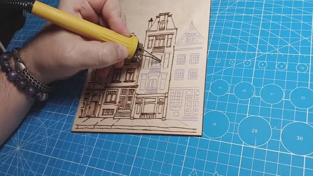 Ручное выжигание по дереву. Сказочные домики.