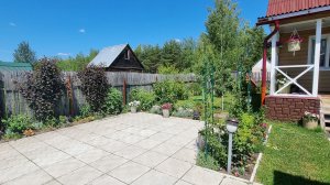 парковка под машину на даче.