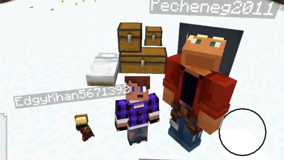 Новогодние прятки с уменьшением в майнкрафт!