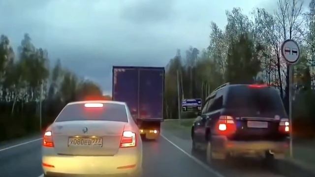 Ездуны по обочинам и карма для них (2) смотреть онлайн