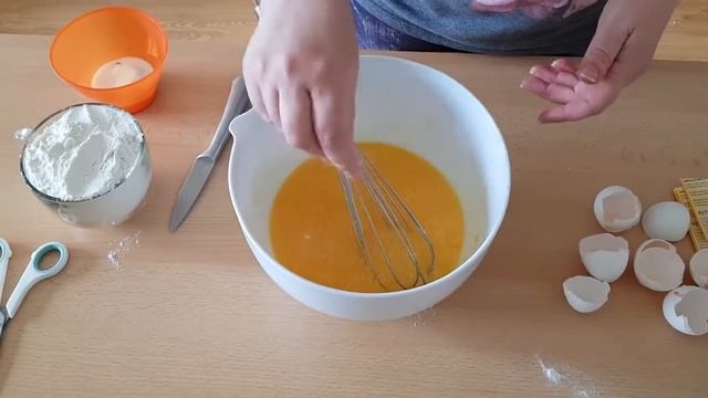 Есть яблоки! Тогда готовь шарлотку смотреть онлайн