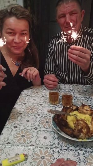 ДРУЗЬЯ, ОТ ВСЕЙ ДУШИ ПОЗДРАВЛЯЕМ ВАС! ПУСТЬ СБУДУТСЯ ВСЕ ВАШИ МЕЧТЫ! ВСЕГДА ВАШИ — ИРИШКА ЧИКИ ПИКИ