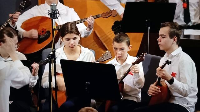 К яслям бедным прибежали ♥️🙏 христианская песня смотреть онлайн