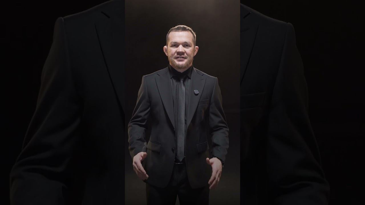 Пётр Ян обратился к фанатам перед Новым 2026 годом! смотреть онлайн