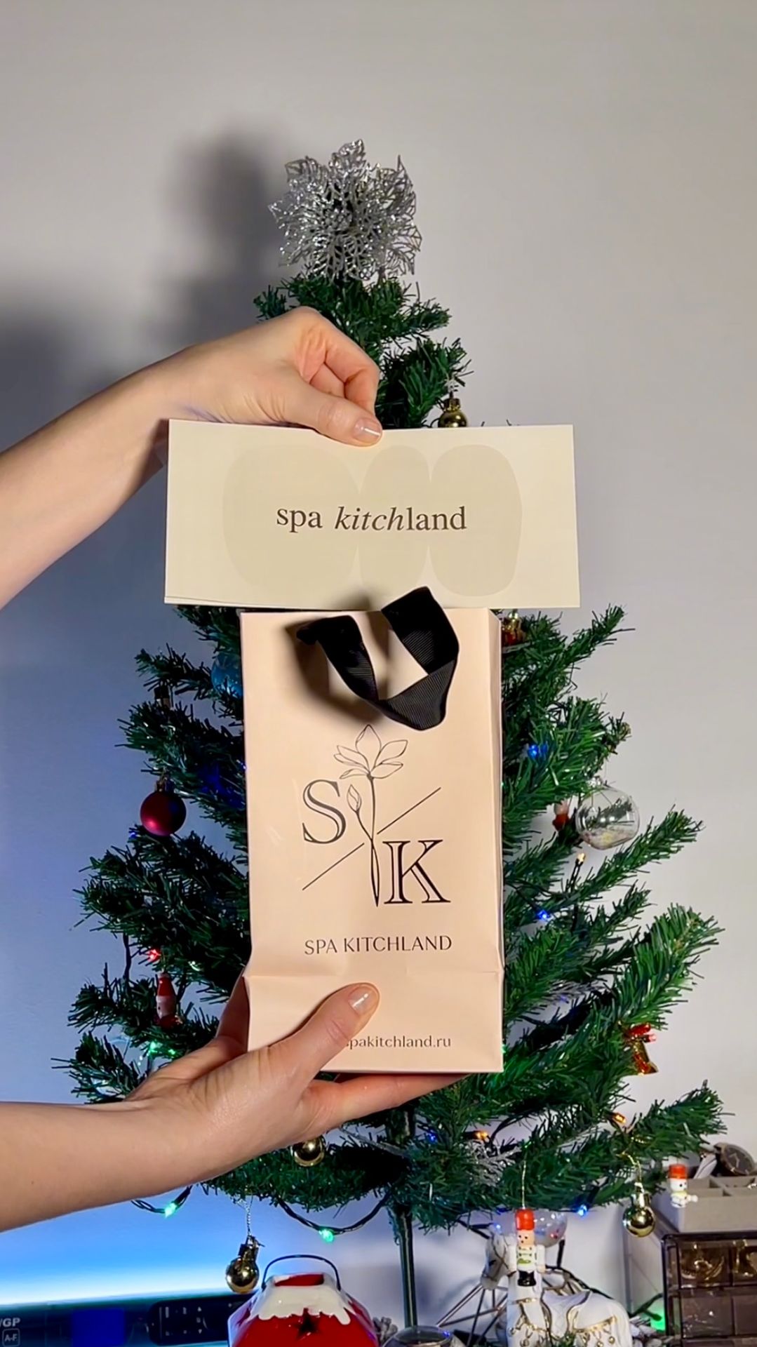 Распаковка подарков 🎁 Spakitchland смотреть онлайн