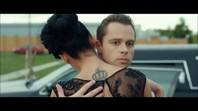 Танцы на похоронах — «Бармен» Лучшие моменты! смотреть онлайн