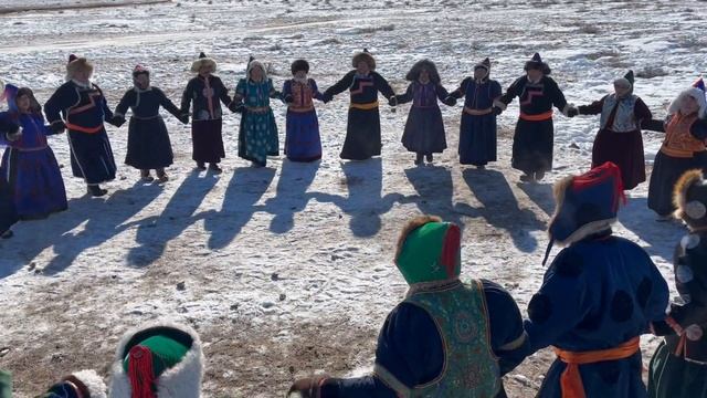 Хойто-Агын 1965 оной Сагаалганай уулзалга смотреть онлайн