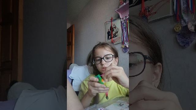 плетём резиночками смотреть онлайн