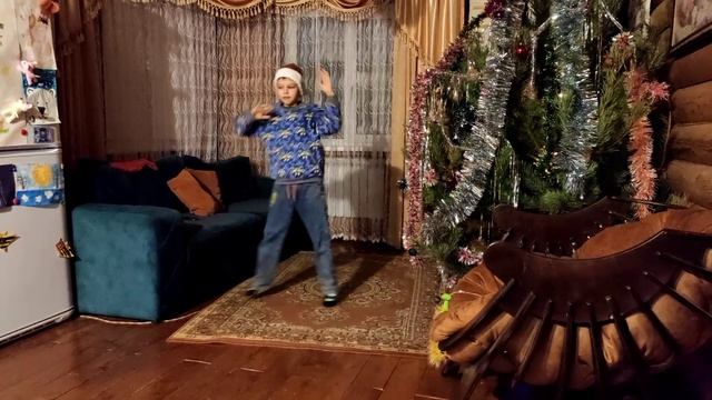 Празднуем новый год смотреть онлайн