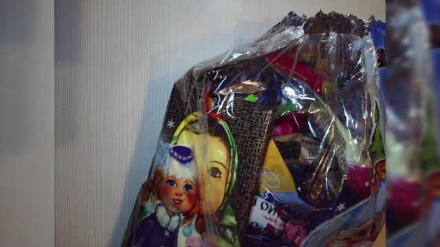 РАСПАКОВКА НОВОГОДНЕГО ПОДАРКА! смотреть онлайн